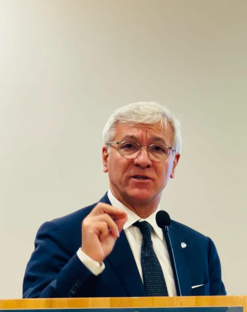Lombardia, Ordine professioni sanitarie “Incentivi frontalieri valgano per tutti”